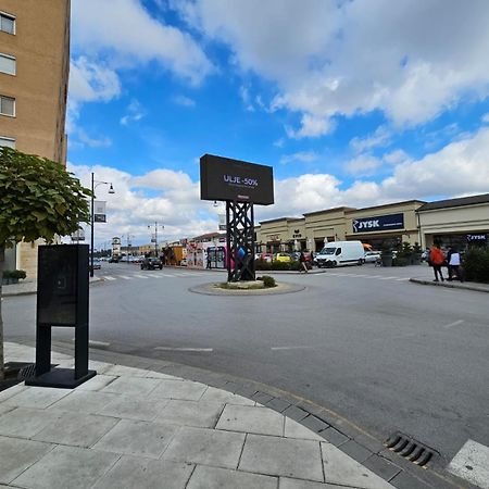 Cozy Apartment - 2 Bedrooms In The Best City Area. 페리자이 외부 사진