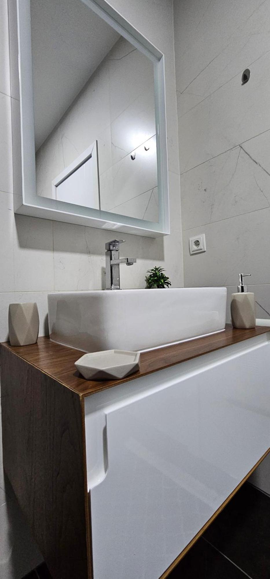 Cozy Apartment - 2 Bedrooms In The Best City Area. 페리자이 외부 사진