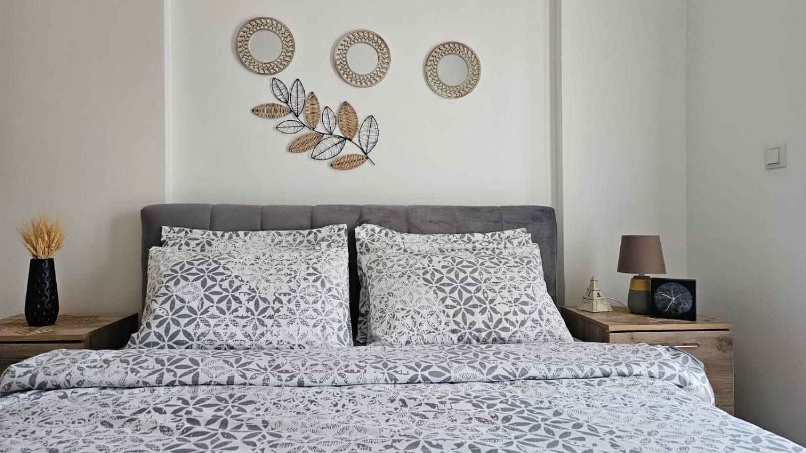 Cozy Apartment - 2 Bedrooms In The Best City Area. 페리자이 외부 사진