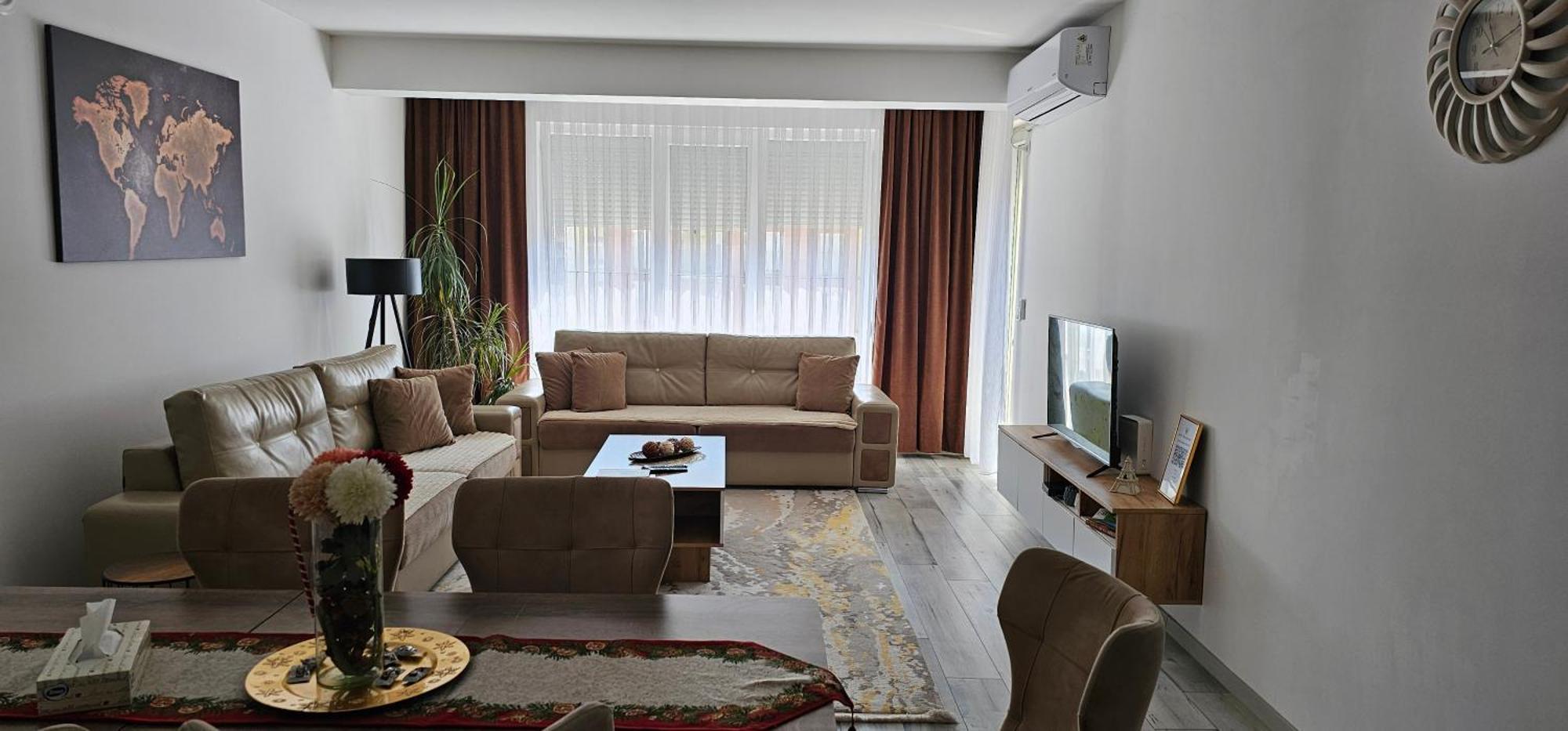 Cozy Apartment - 2 Bedrooms In The Best City Area. 페리자이 외부 사진